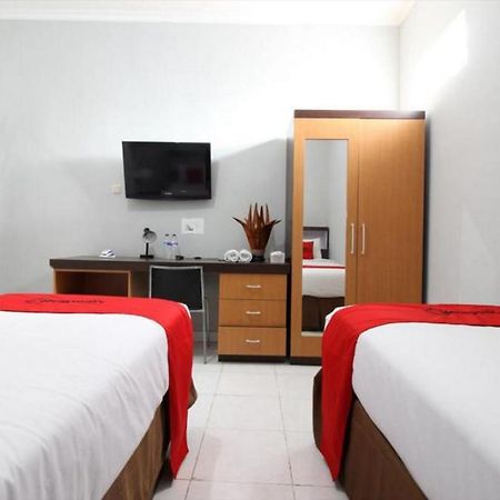 Reddoorz Plus @ Hotel Star 88 Tugu Eksteriør bilde
