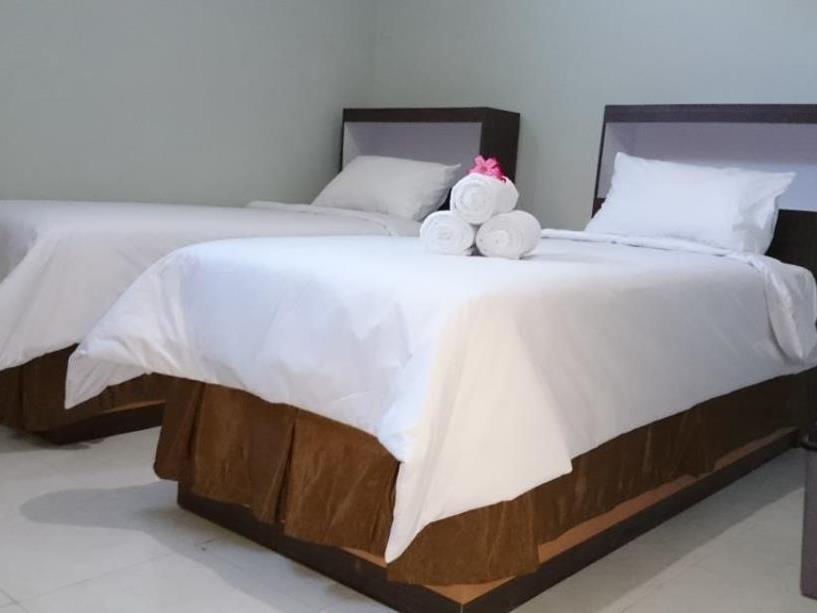 Reddoorz Plus @ Hotel Star 88 Tugu Eksteriør bilde