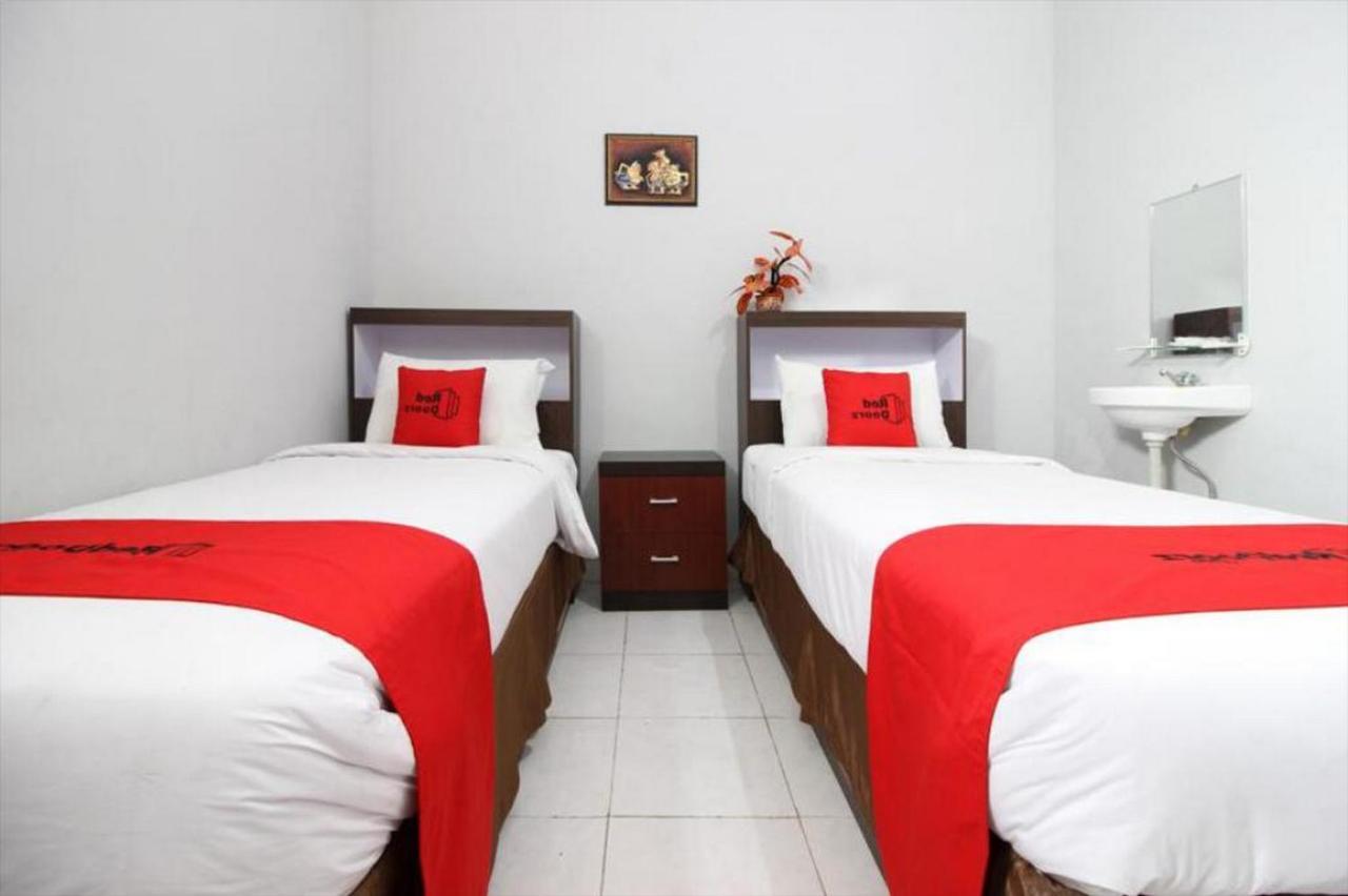 Reddoorz Plus @ Hotel Star 88 Tugu Eksteriør bilde
