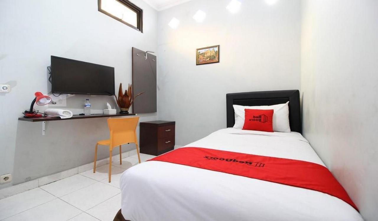 Reddoorz Plus @ Hotel Star 88 Tugu Eksteriør bilde