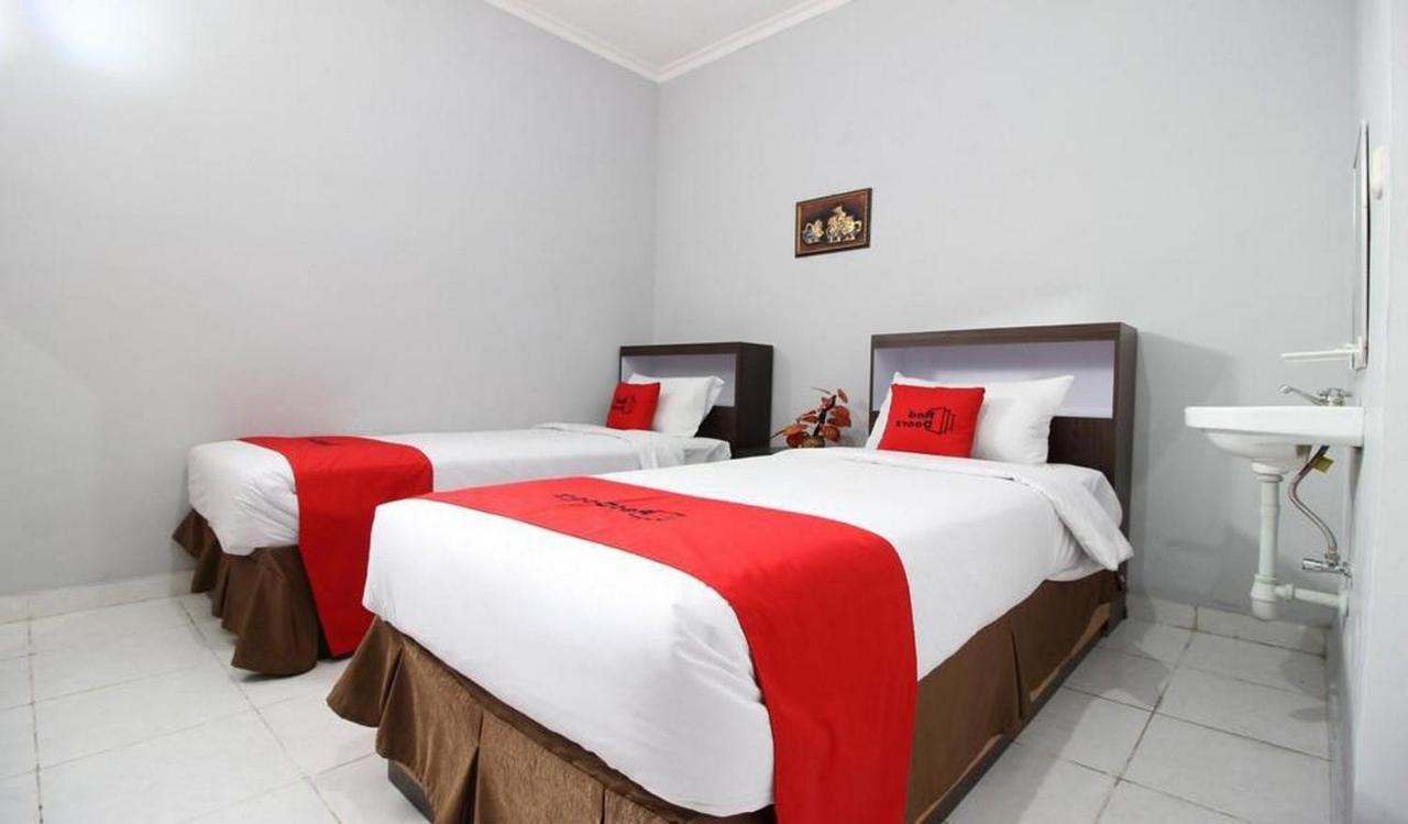 Reddoorz Plus @ Hotel Star 88 Tugu Eksteriør bilde